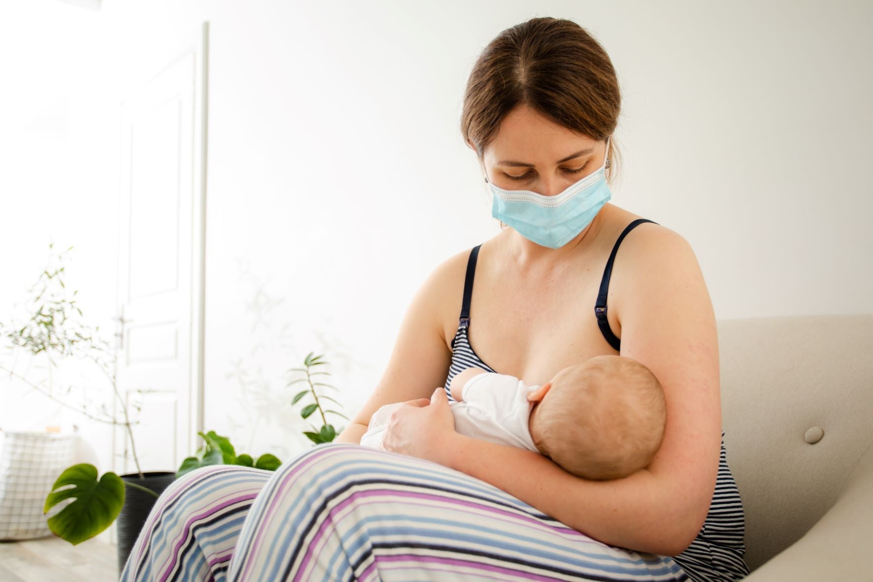 La lactancia materna en la lucha contra el COVID-19 para los más pequeños