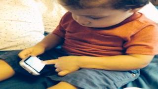 El chupete del milenio, un smartphone